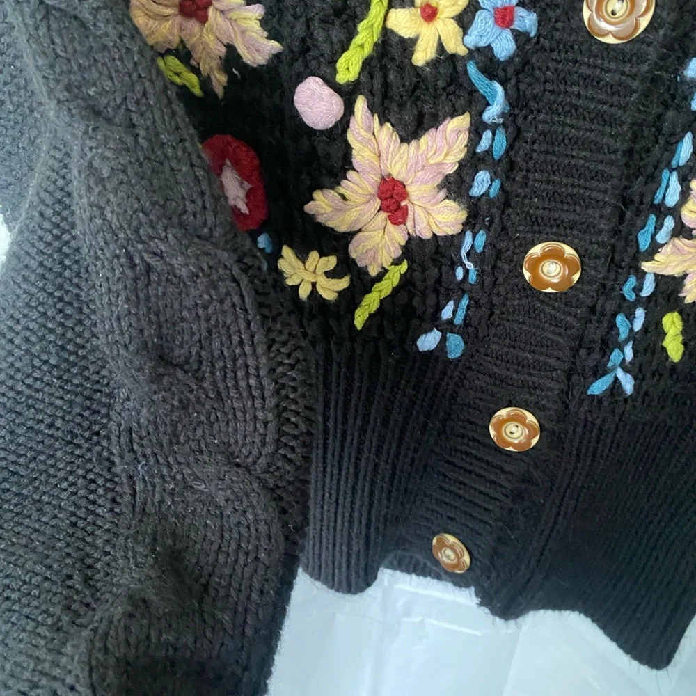 Floral Embroidered Black Sweater - Picture 5 of 10